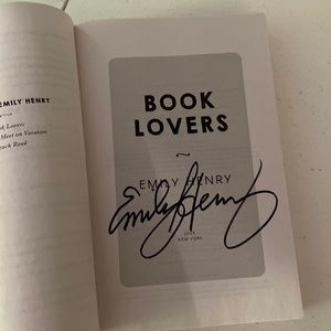 SIGNED Emily Henry- Book Lovers